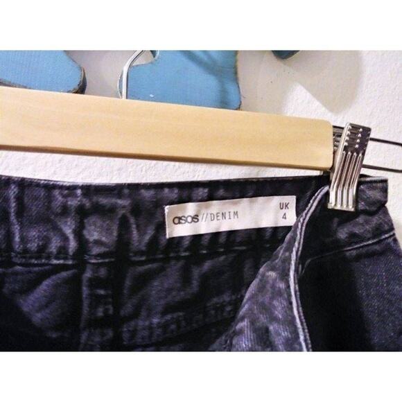 ASOS distressed denim jean black shorts 4 UK Waist 26 goth gothcore - Picture 4 of 4